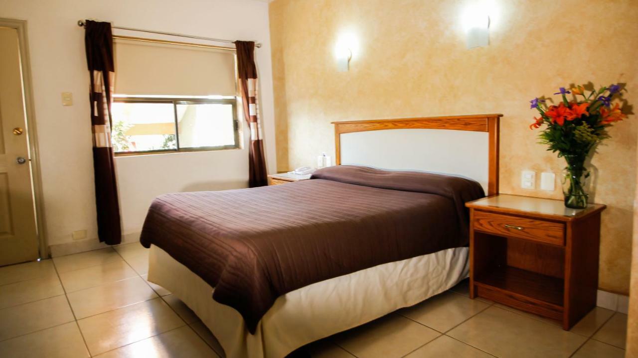 Hotel & Suites Marrod Chihuahua Exterior photo