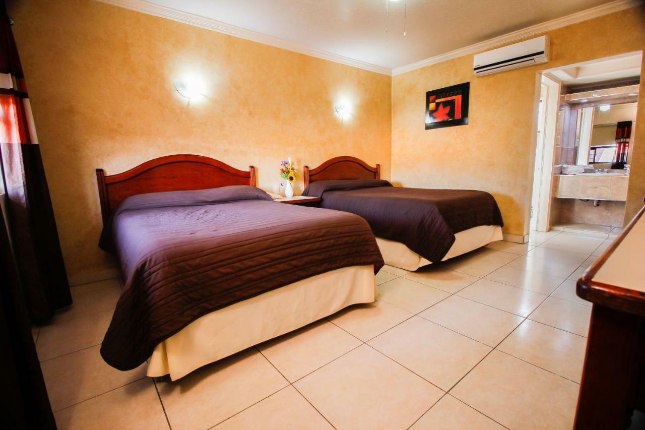 Hotel & Suites Marrod Chihuahua Exterior photo