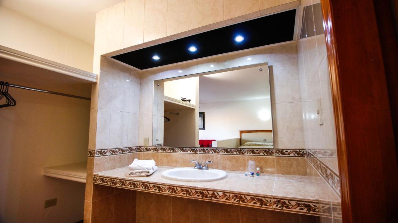 Hotel & Suites Marrod Chihuahua Exterior photo